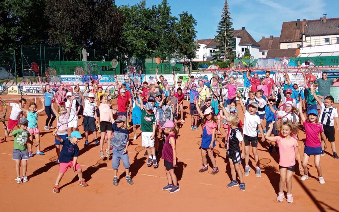 Tenniscamp TC Grün-Rot im Turnerbund Weiden seit 35 Jahren